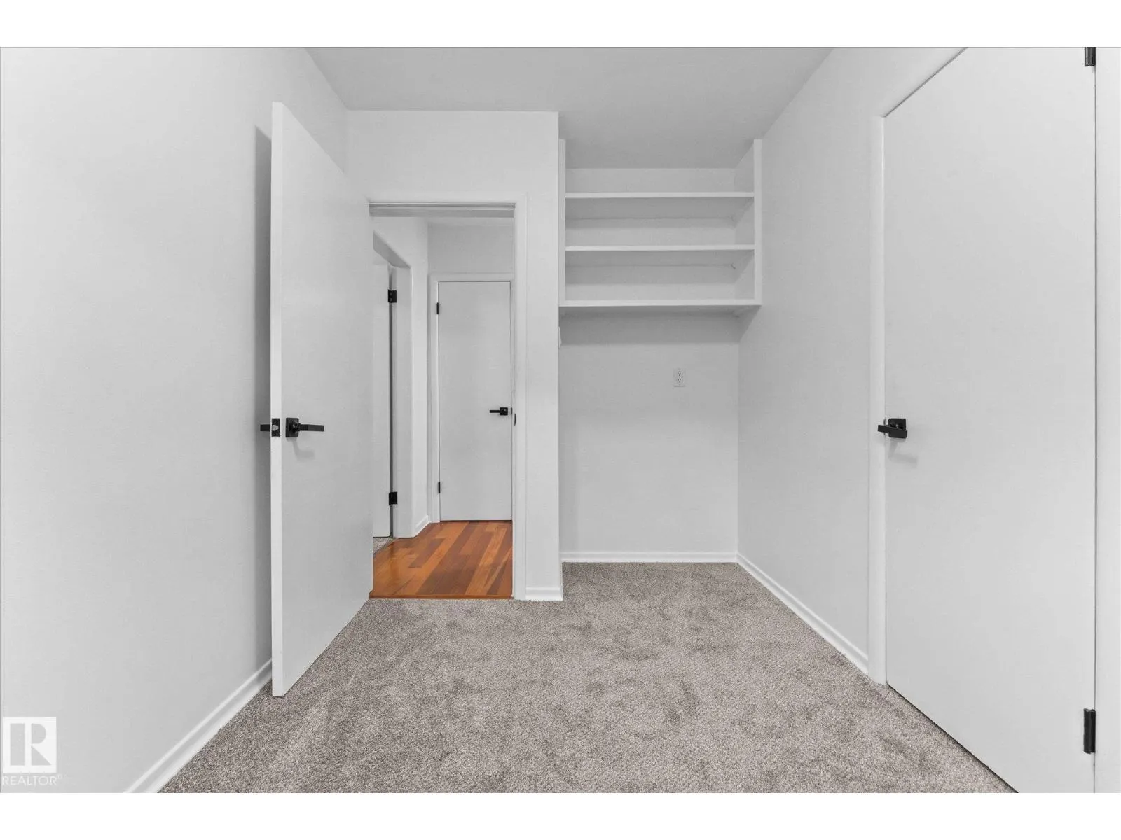 10112 81 ST NW