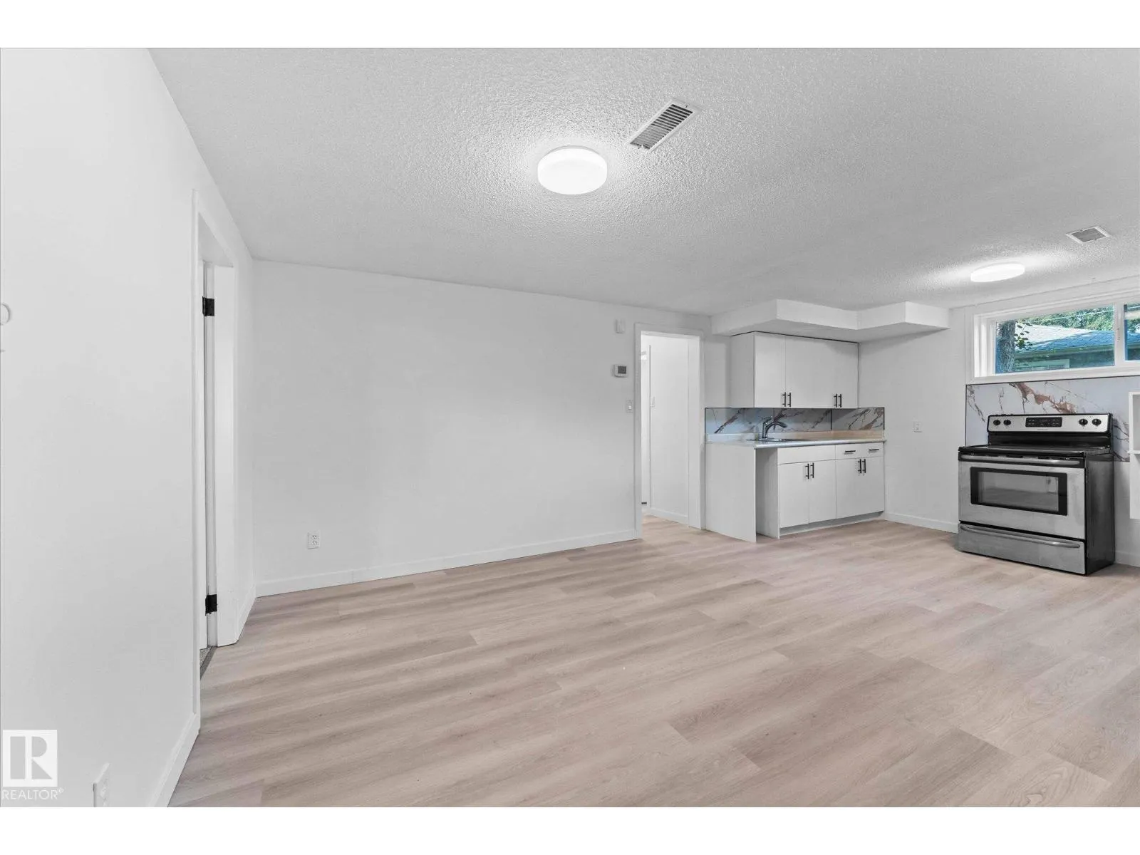 10112 81 ST NW