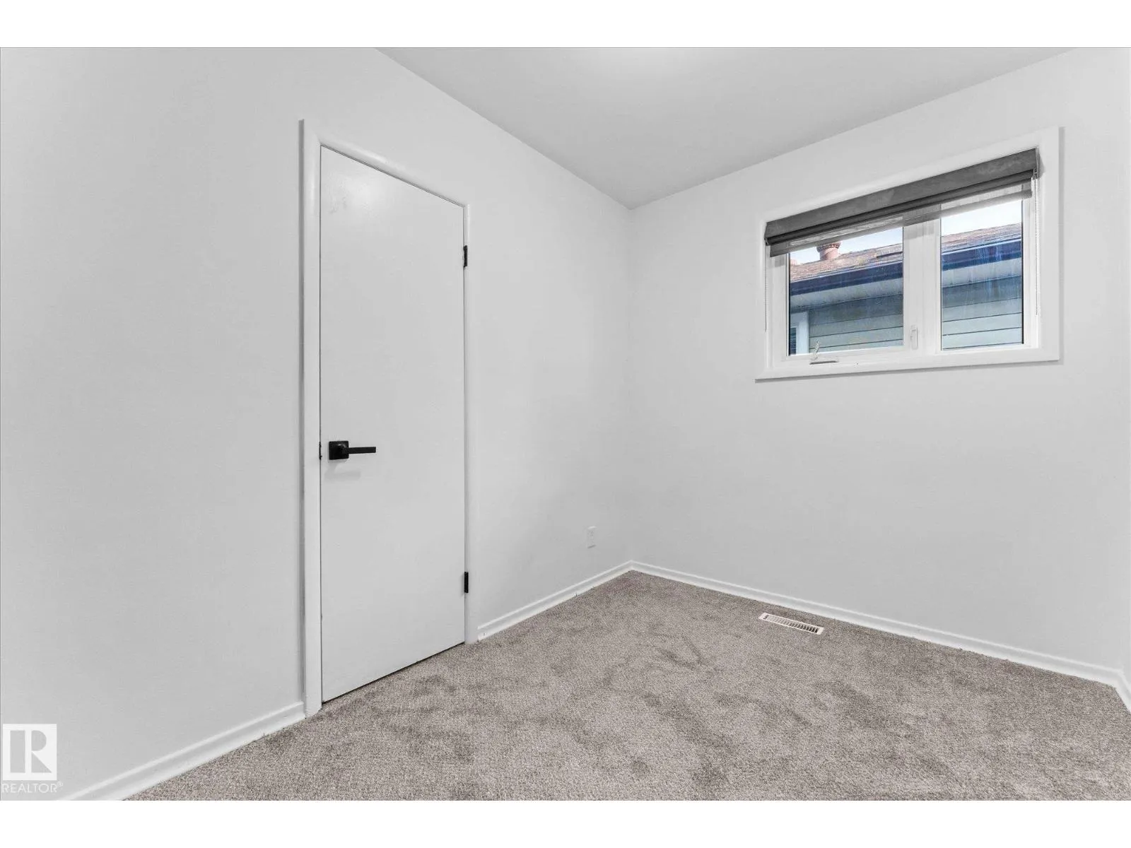 10112 81 ST NW