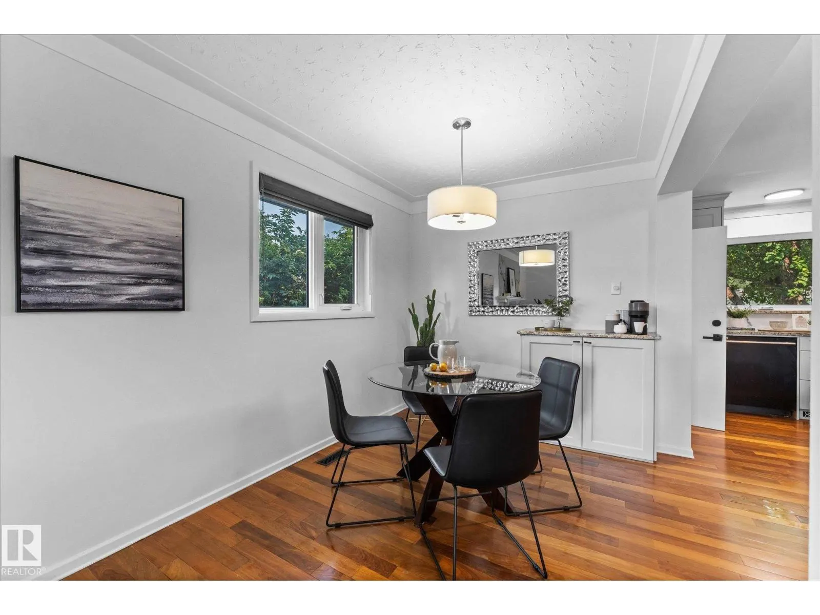 10112 81 ST NW