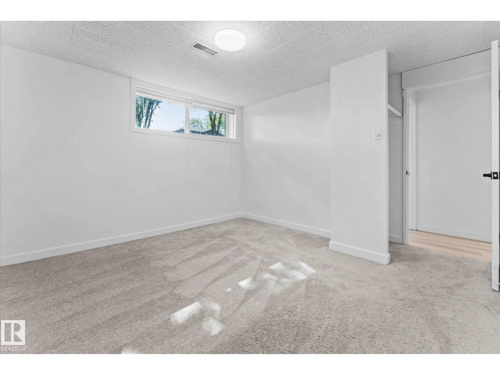 10112 81 ST NW
