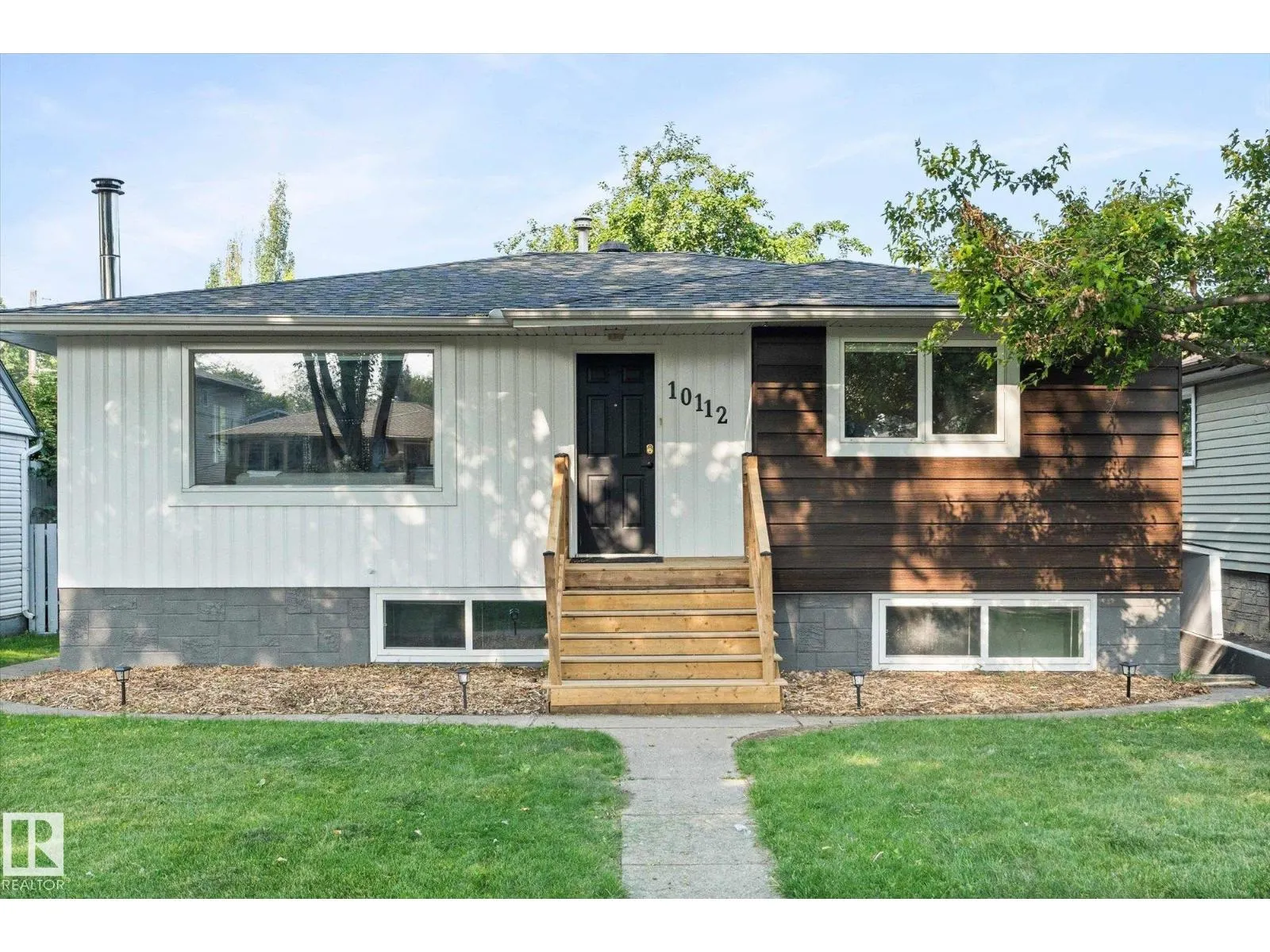 10112 81 ST NW