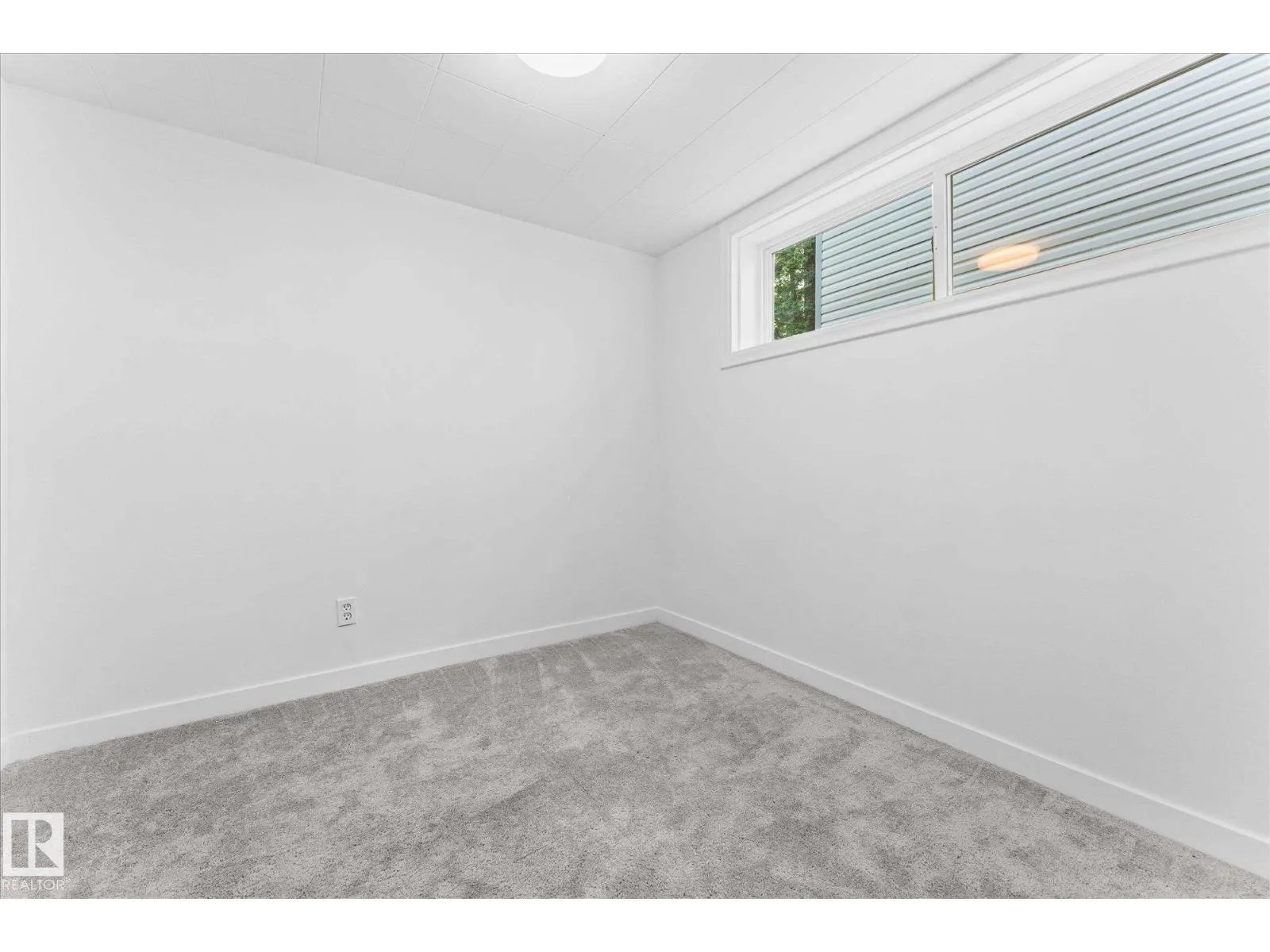 10112 81 ST NW