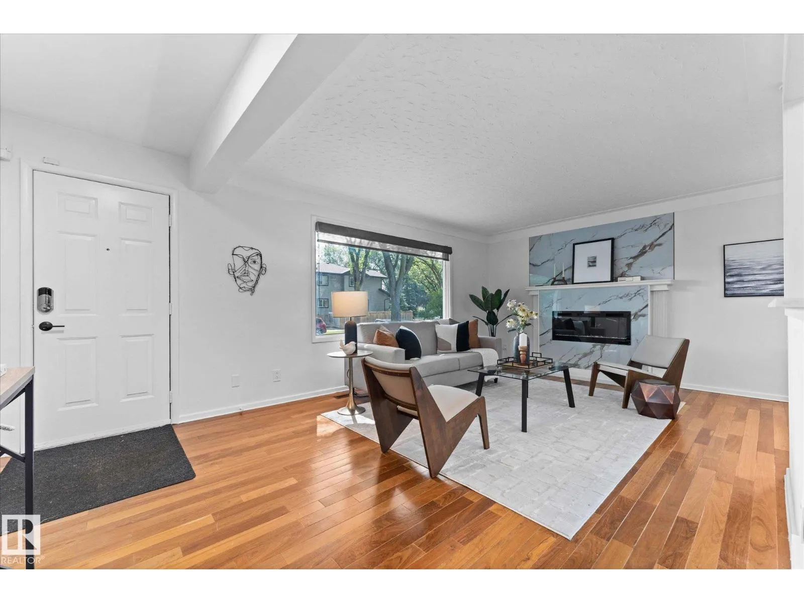 10112 81 ST NW