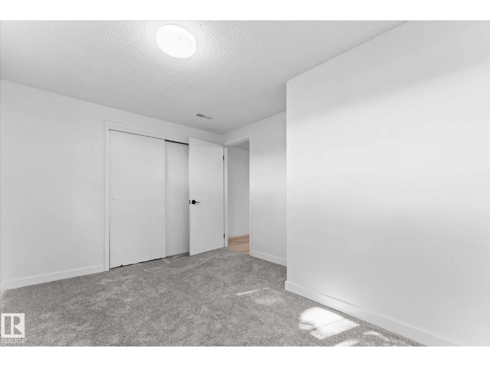 10112 81 ST NW