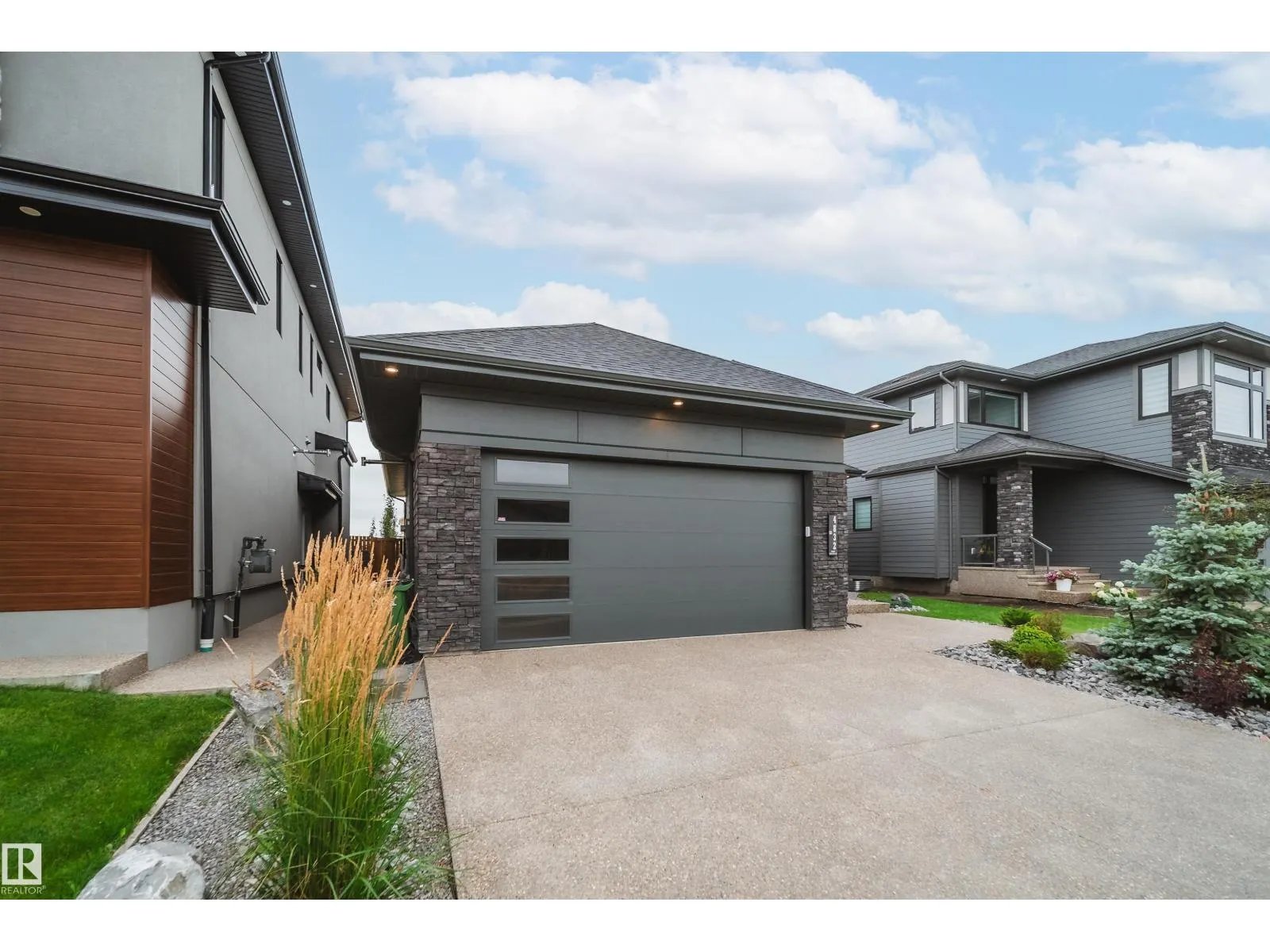 4832 KNIGHT CR SW