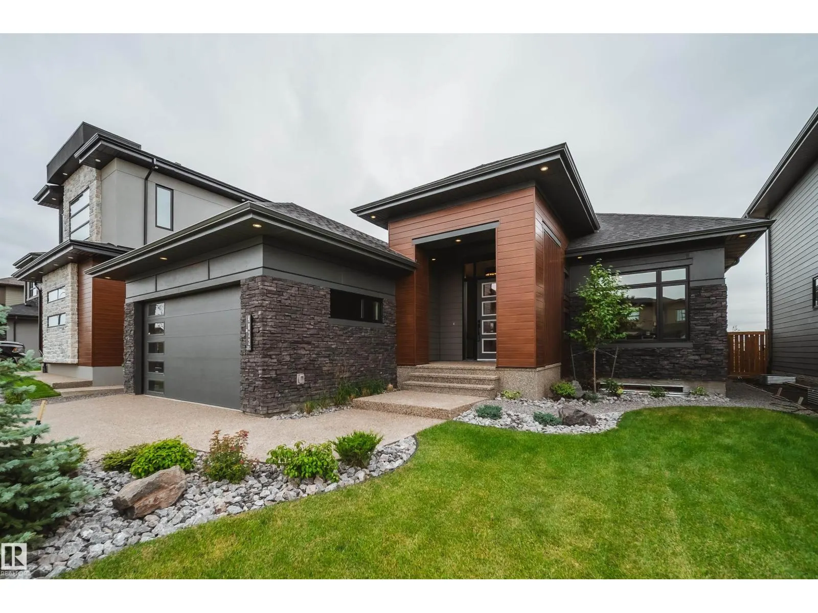 4832 KNIGHT CR SW