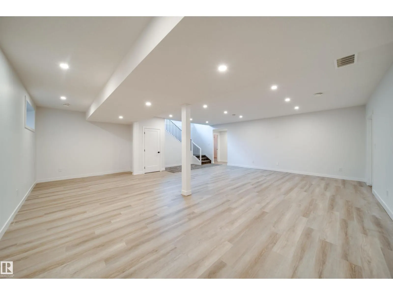 4832 KNIGHT CR SW