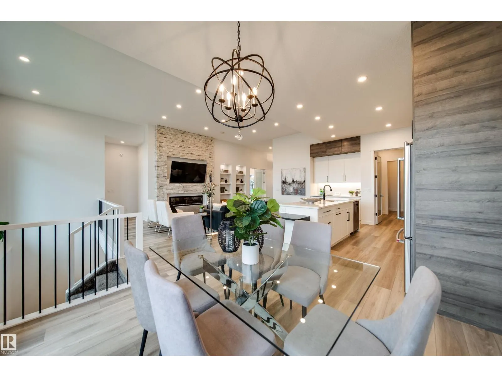 4832 KNIGHT CR SW
