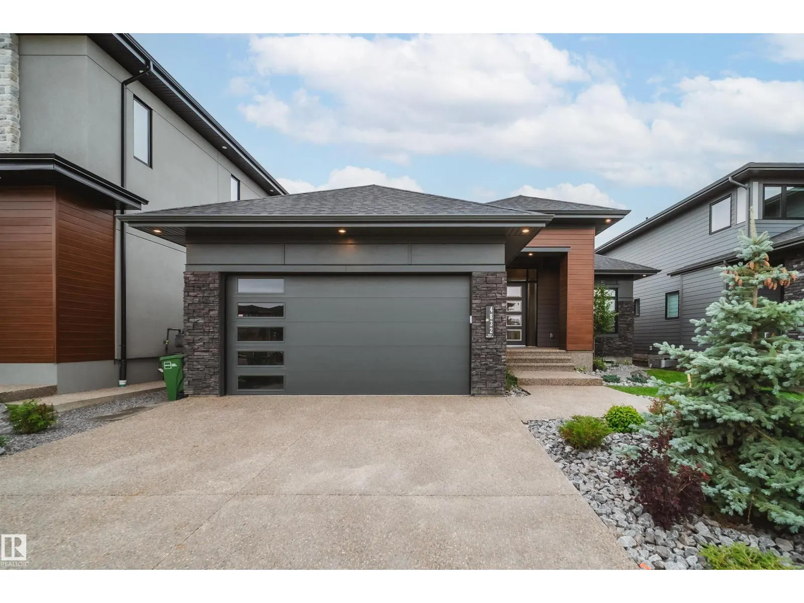 4832 KNIGHT CR SW