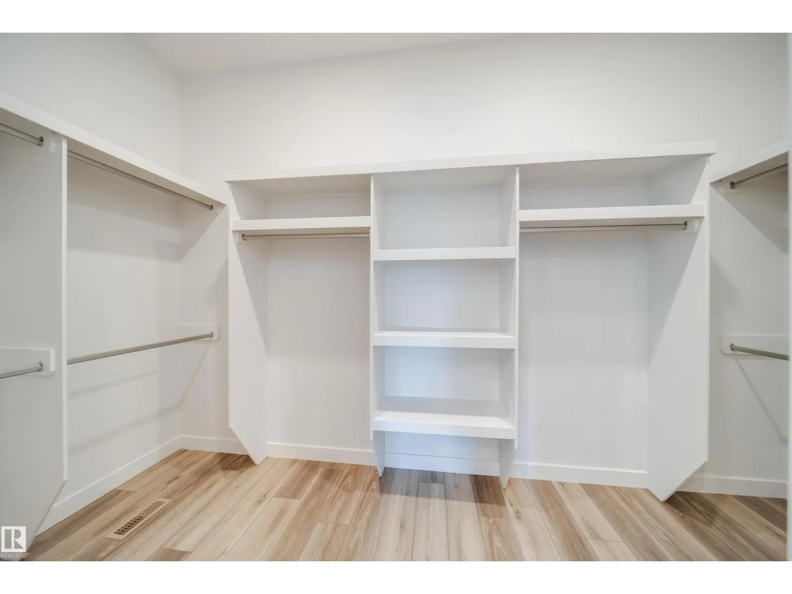 4832 KNIGHT CR SW
