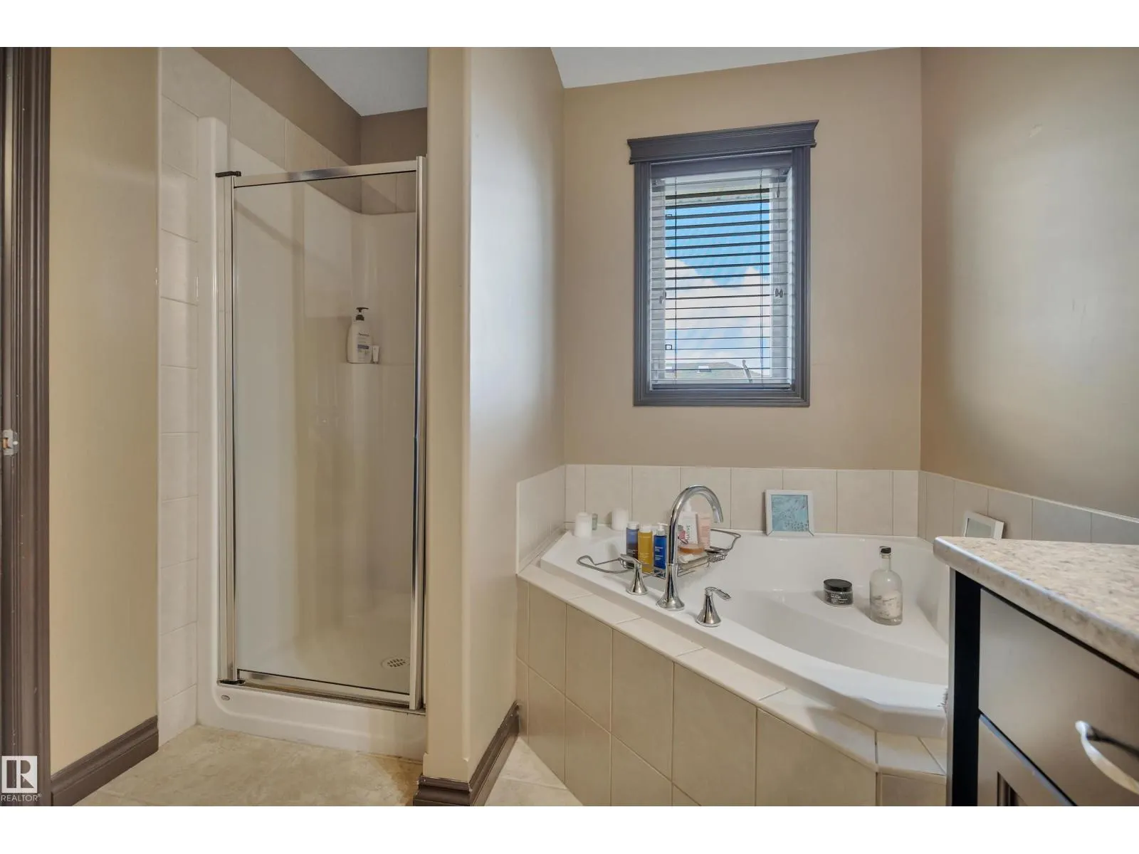 #124 102 WEST HAVEN DR