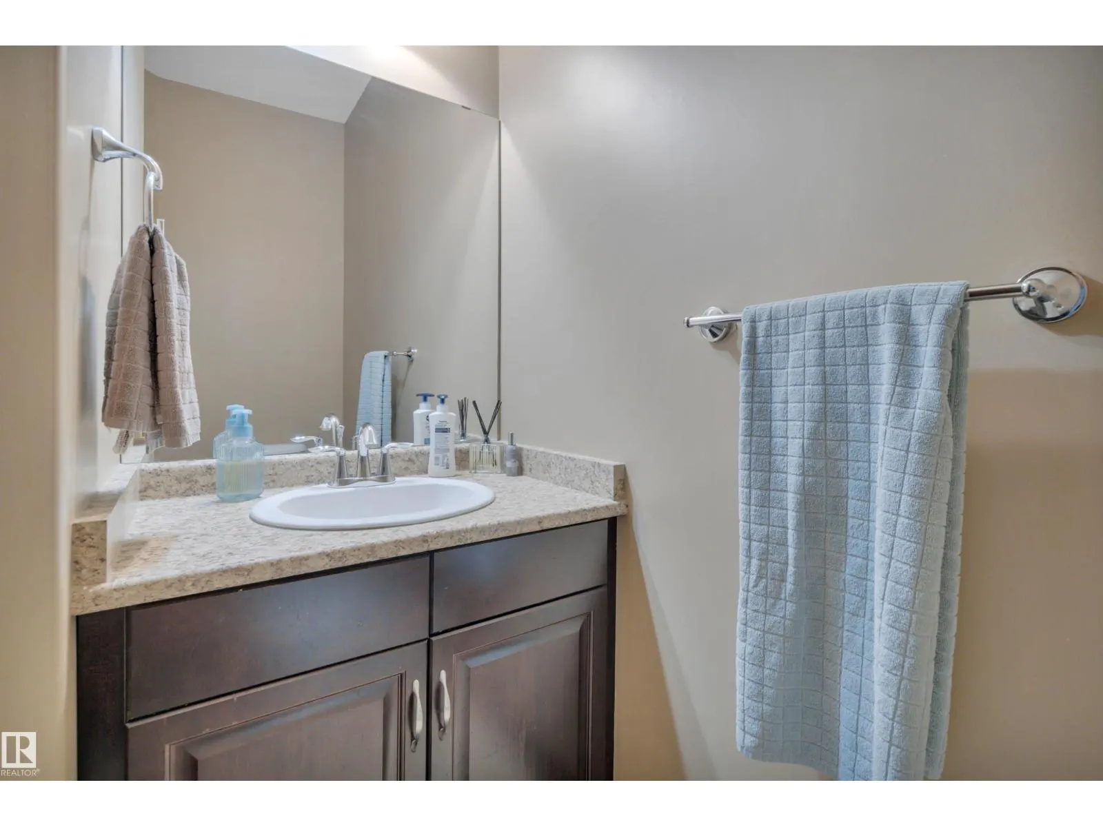 #124 102 WEST HAVEN DR