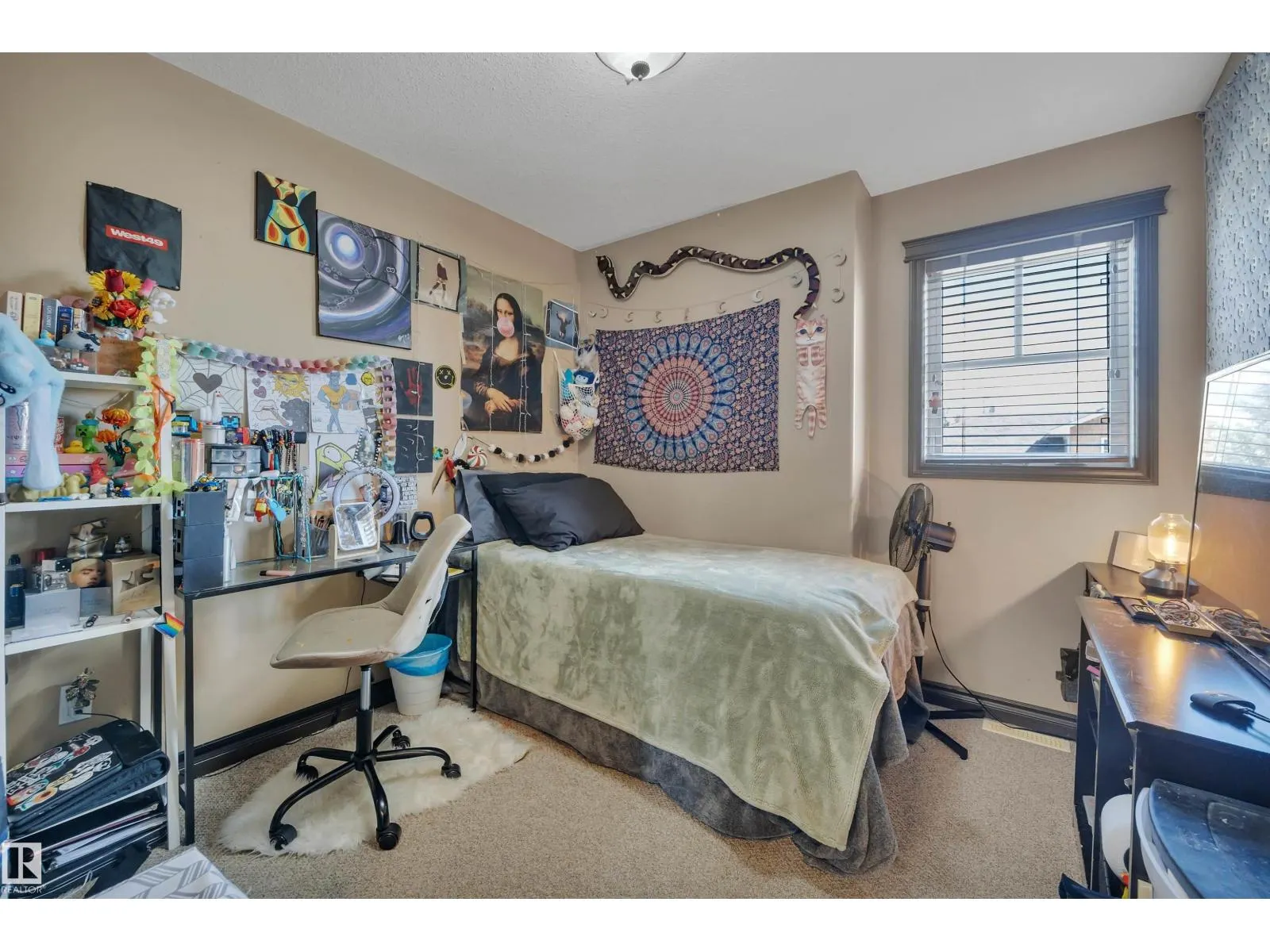#124 102 WEST HAVEN DR