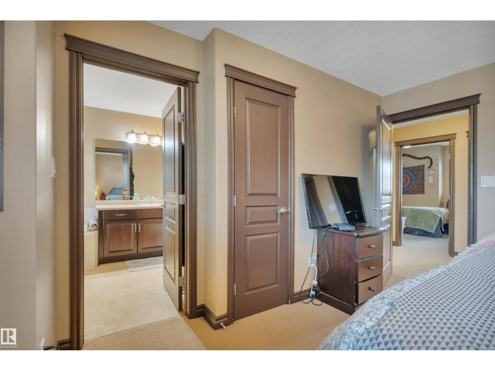 #124 102 WEST HAVEN DR