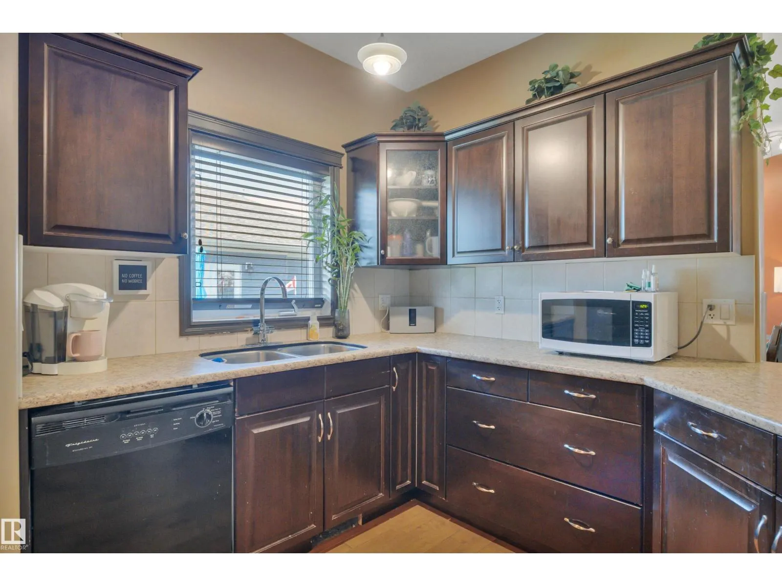 #124 102 WEST HAVEN DR