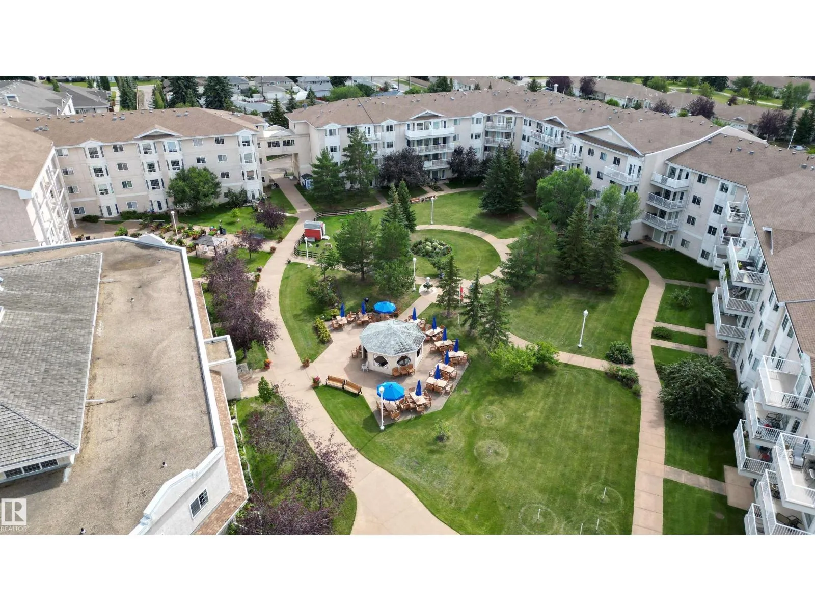 #456 13441 127 ST NW