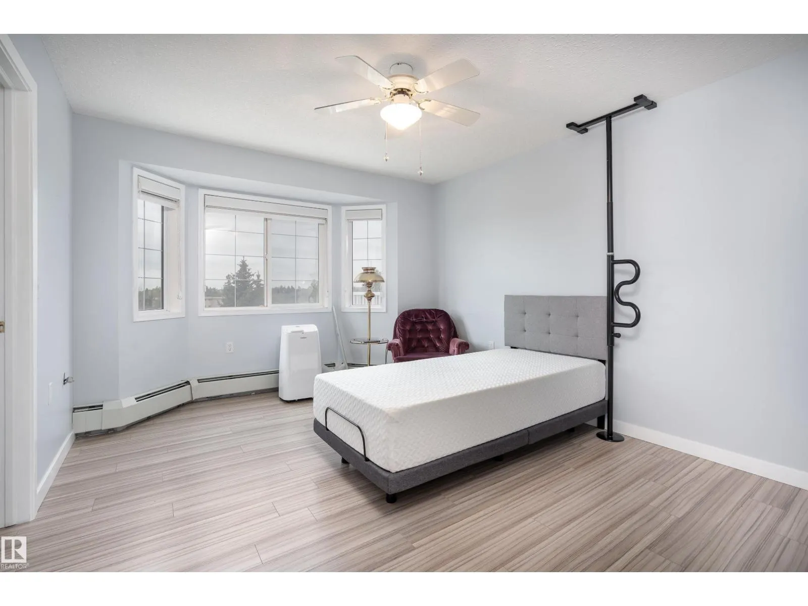 #456 13441 127 ST NW