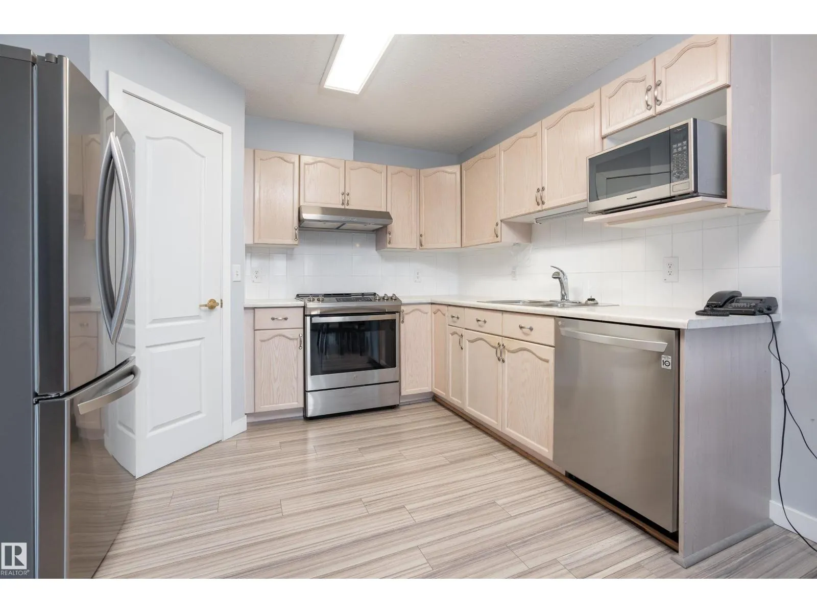#456 13441 127 ST NW