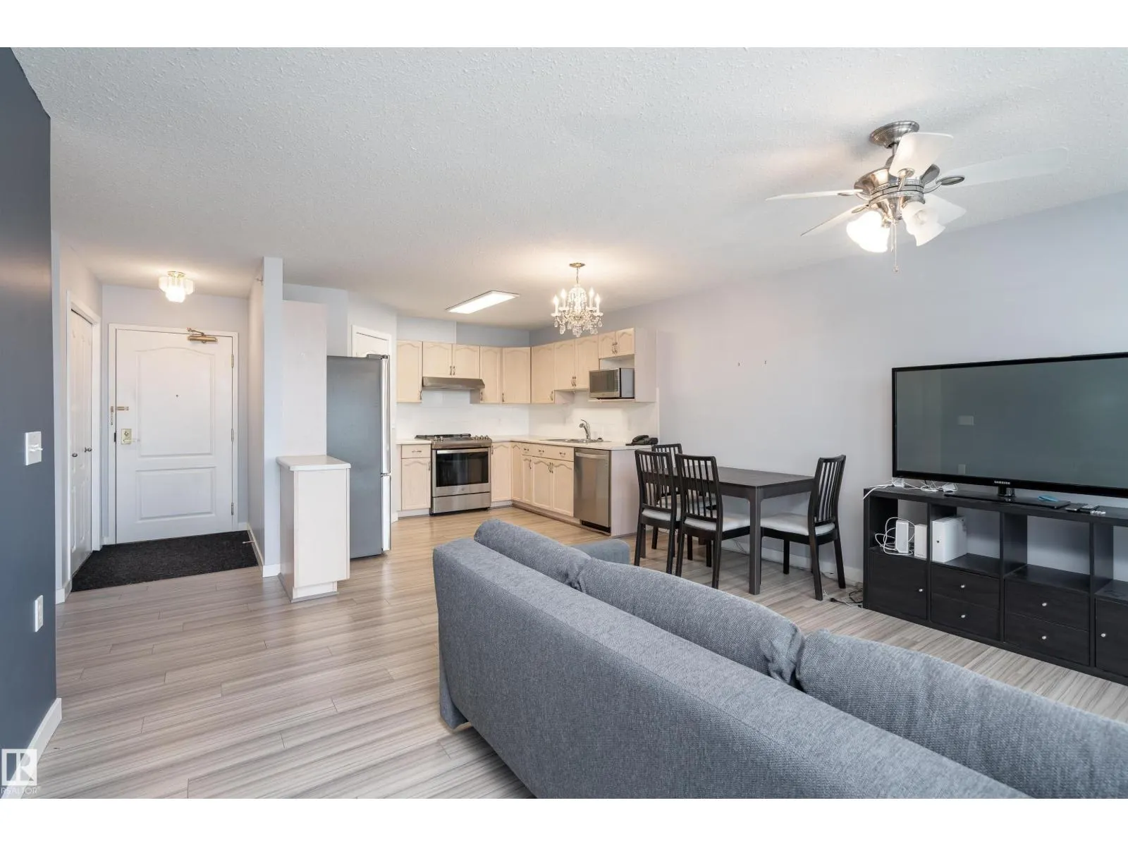 #456 13441 127 ST NW