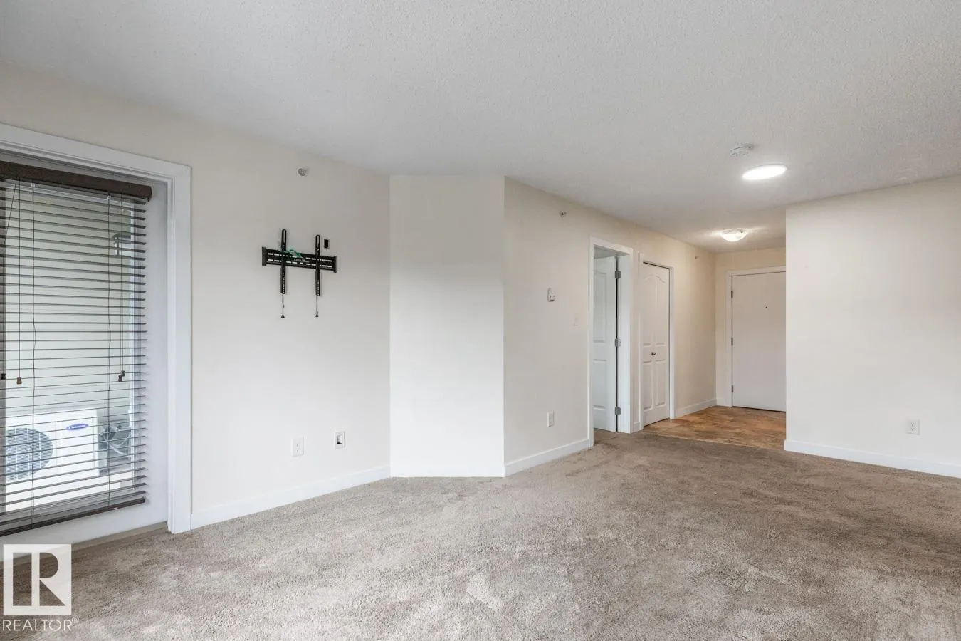 #420 270 MCCONACHIE DR NW