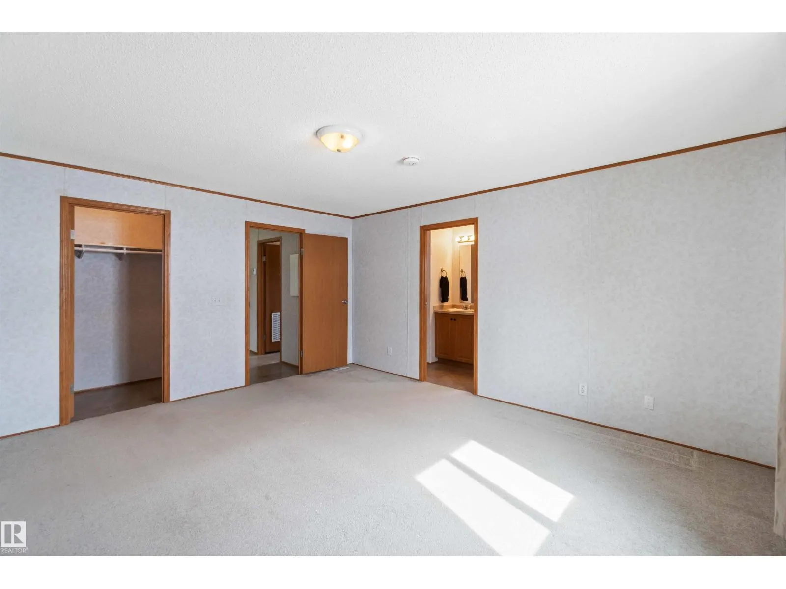 29 23429 Twp Rd 584