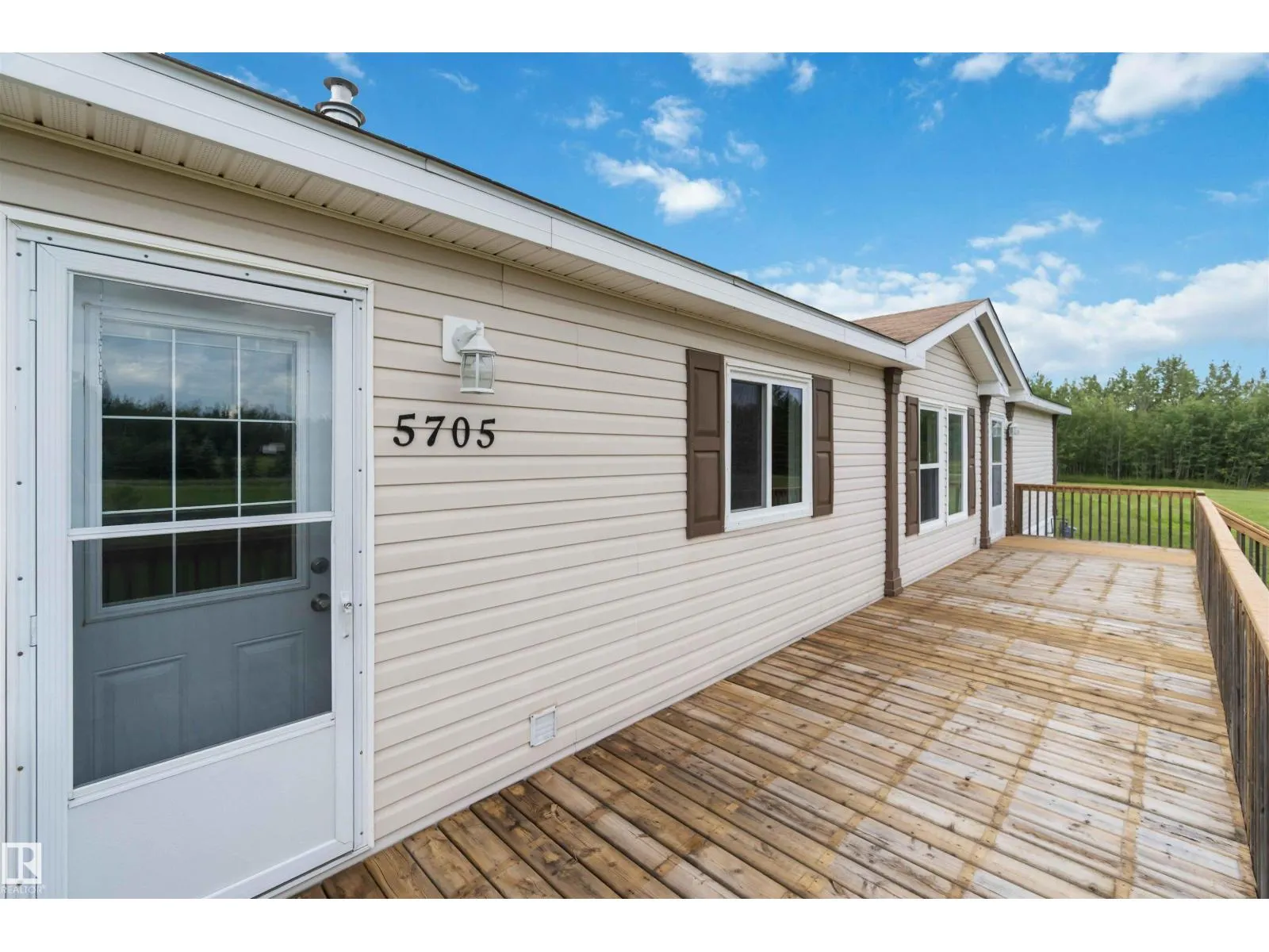 29 23429 Twp Rd 584