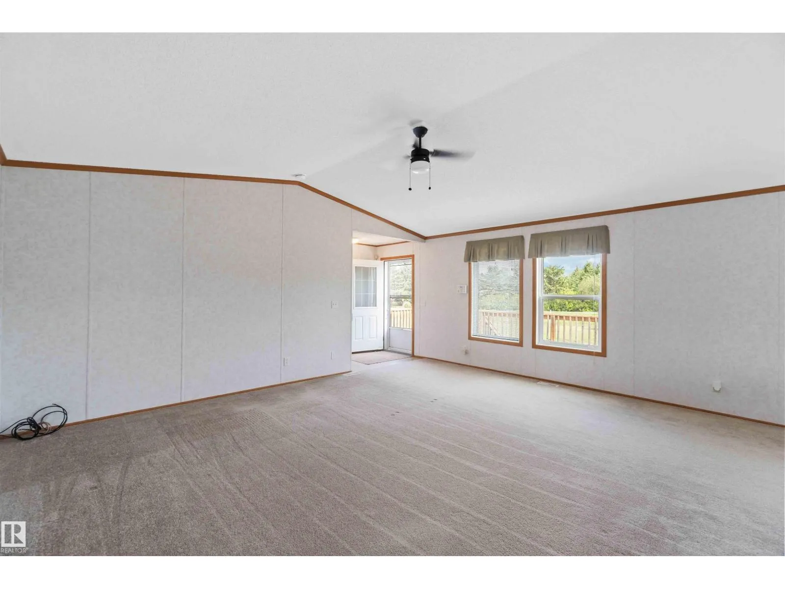 29 23429 Twp Rd 584