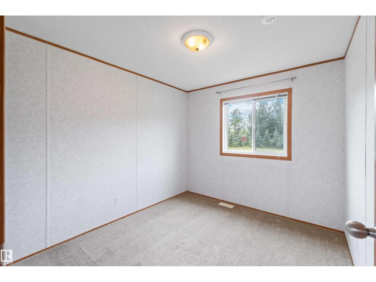 29 23429 Twp Rd 584