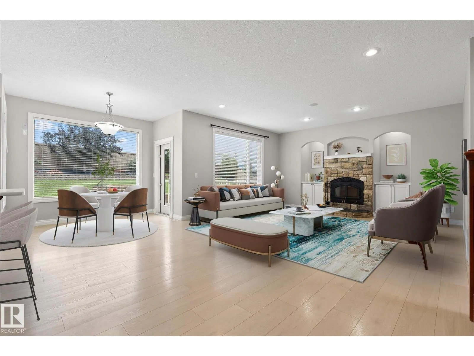 23 LAMPLIGHT CV