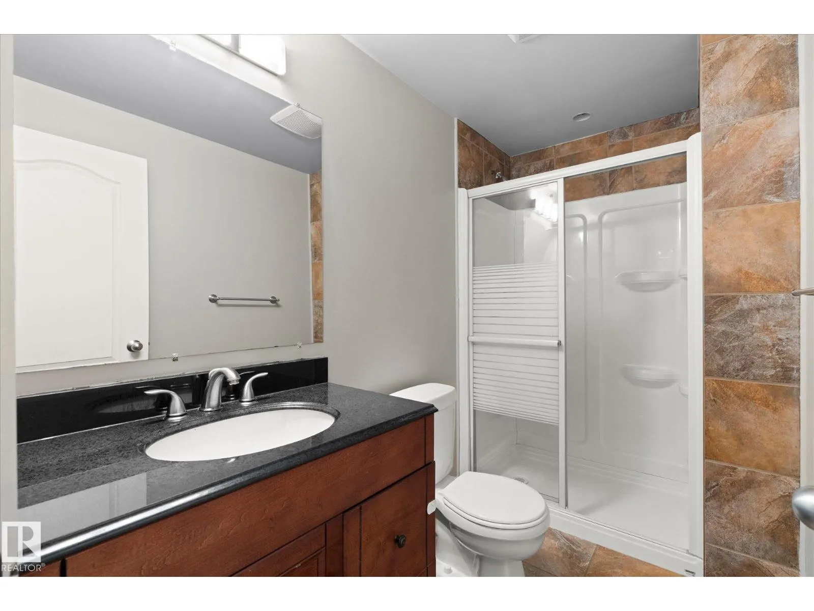 23 LAMPLIGHT CV