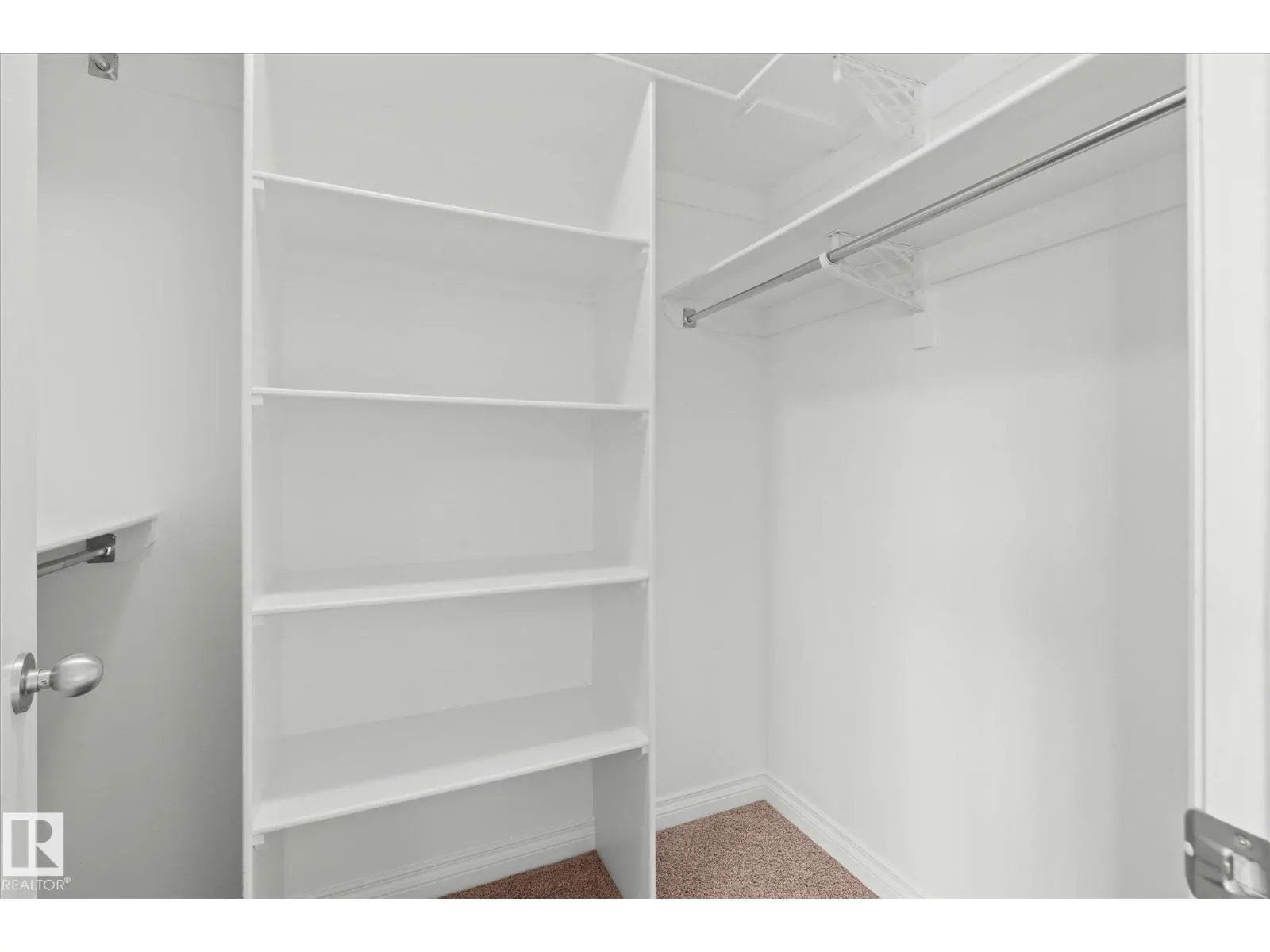 23 LAMPLIGHT CV
