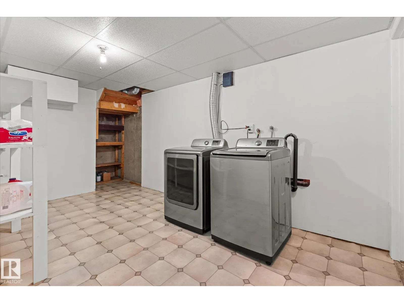 60 WOODHAVEN DR