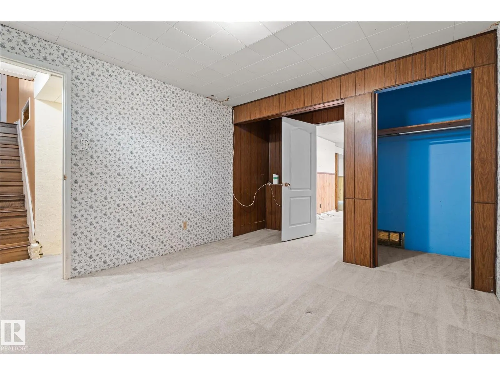 60 WOODHAVEN DR