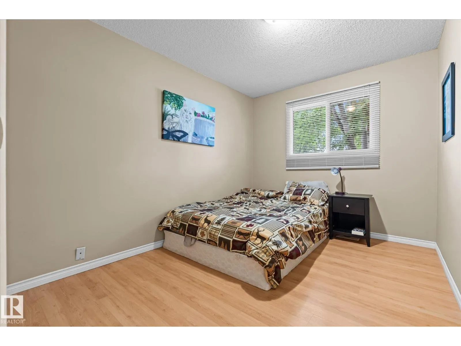 60 WOODHAVEN DR