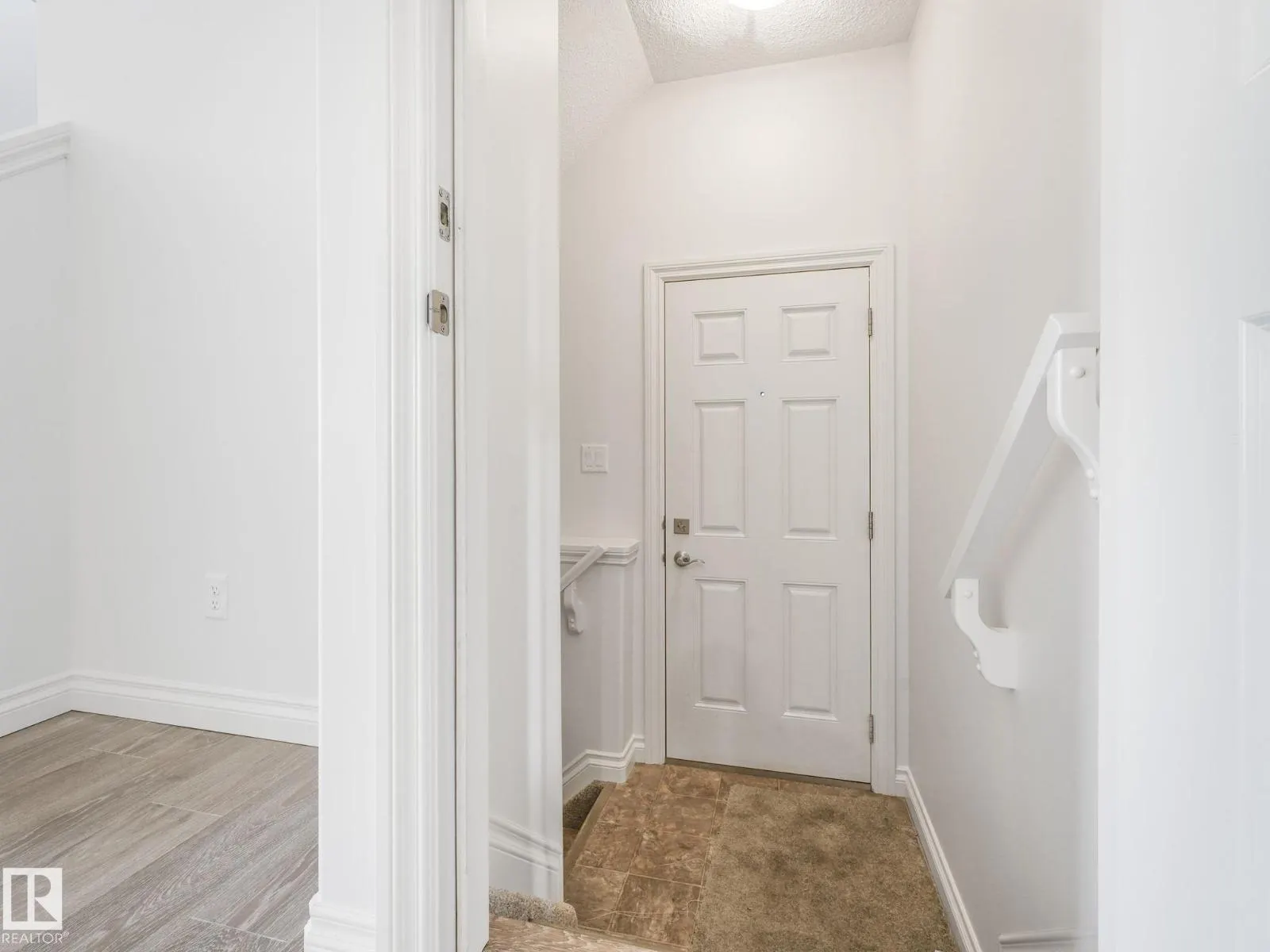 22223 89 AV NW NW