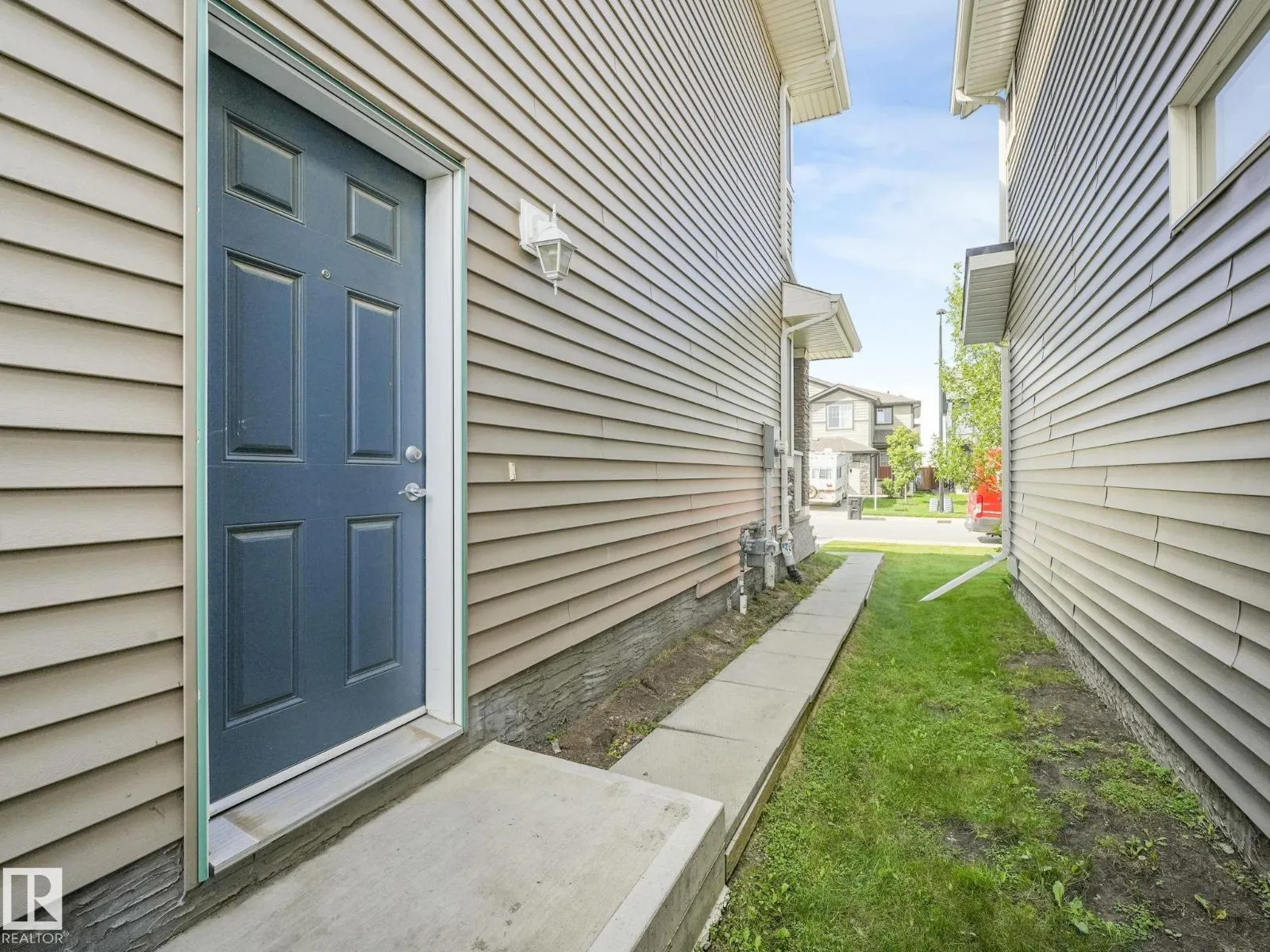 22223 89 AV NW NW