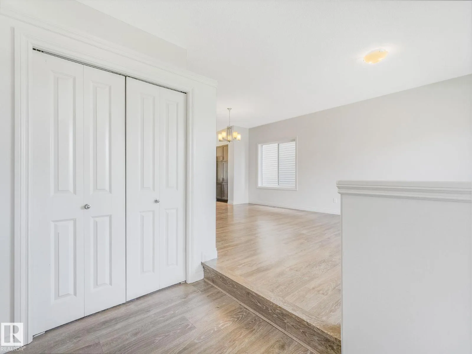 22223 89 AV NW NW