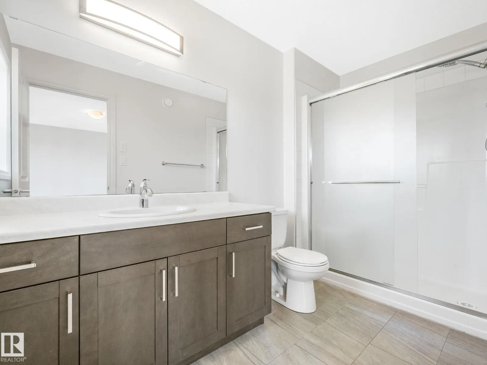 22223 89 AV NW NW