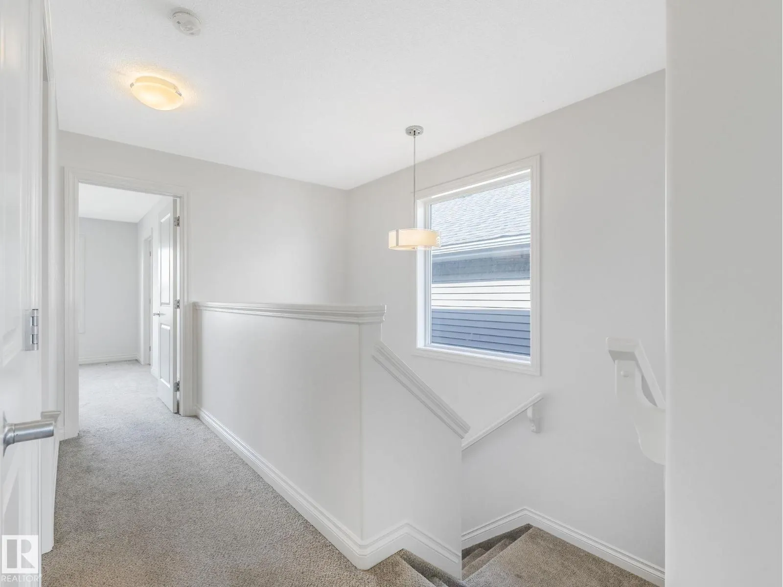 22223 89 AV NW NW