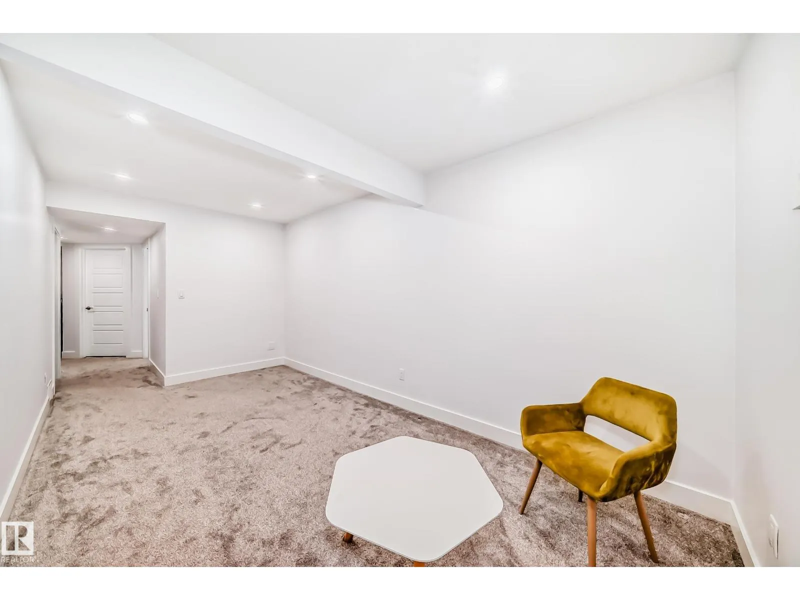 29 PETER ST