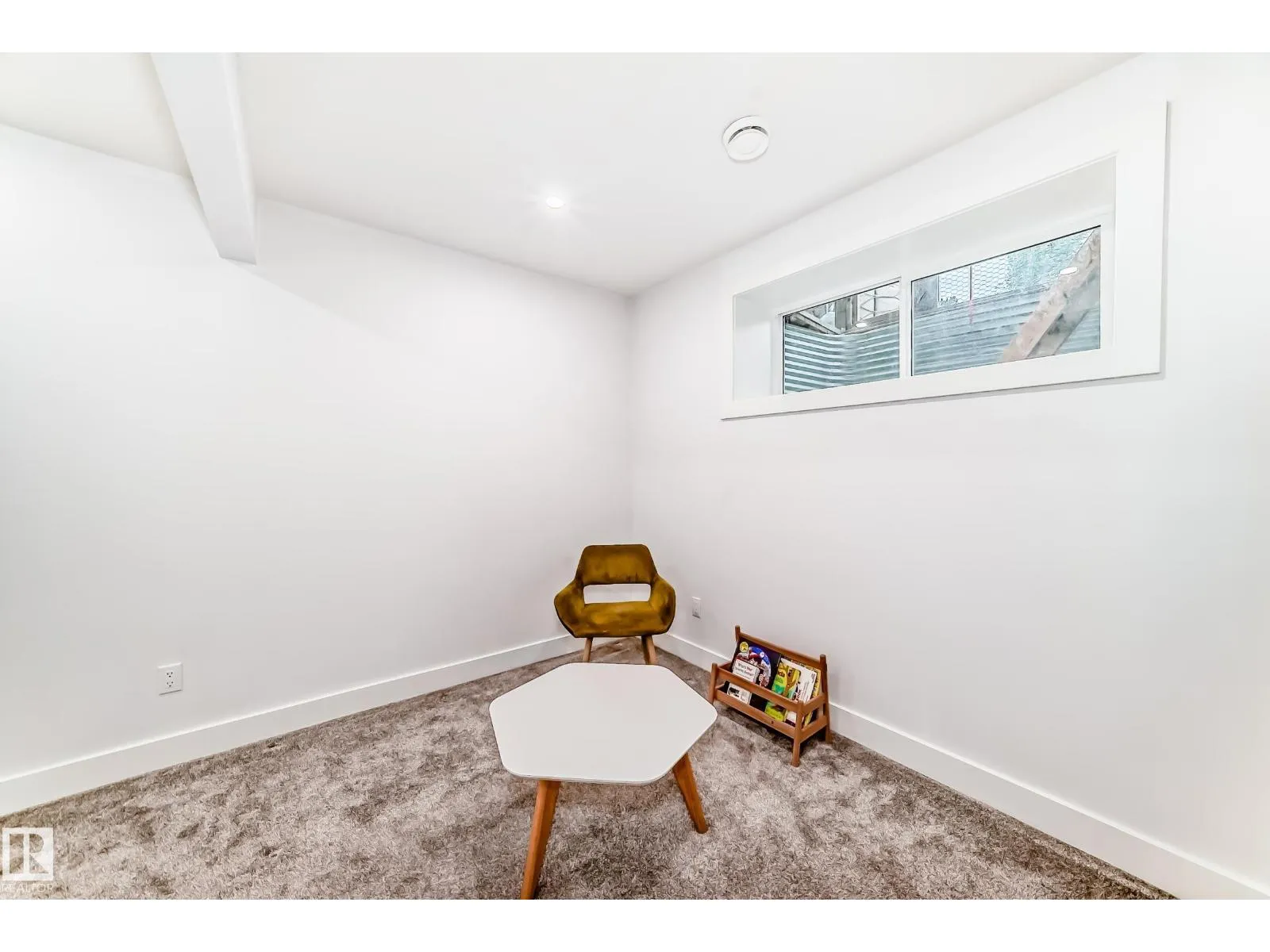 29 PETER ST