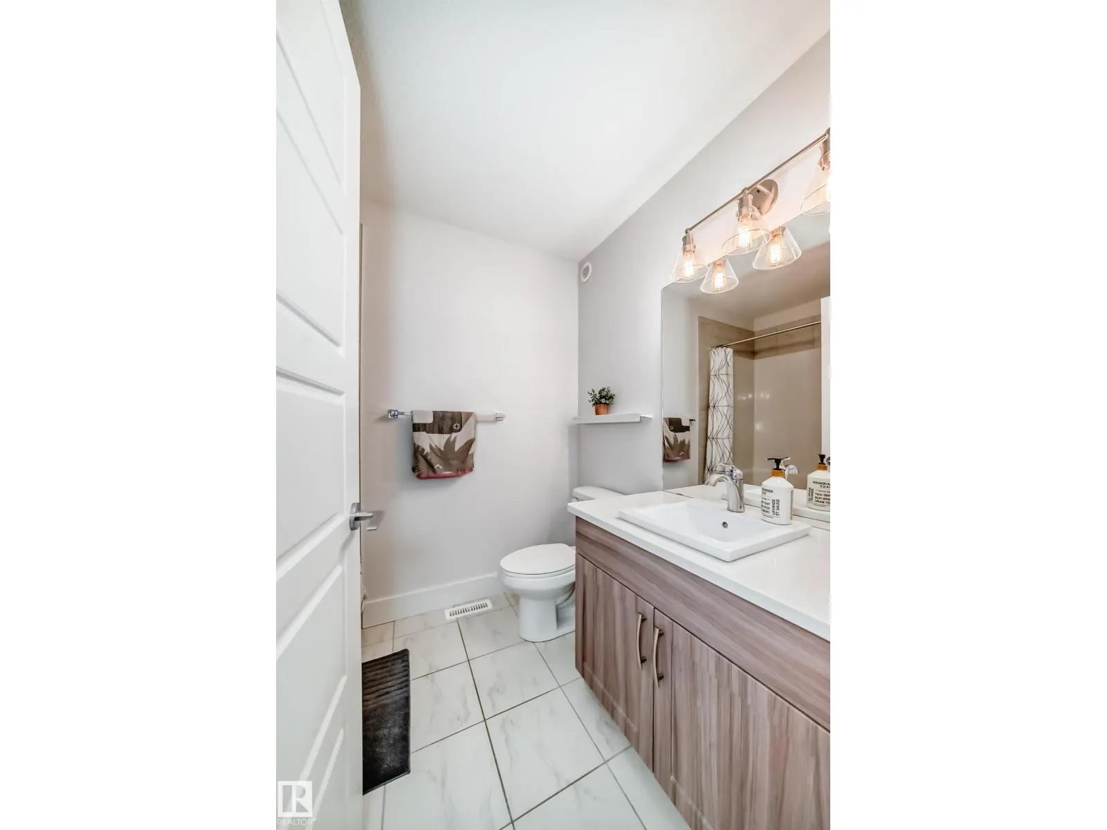 29 PETER ST