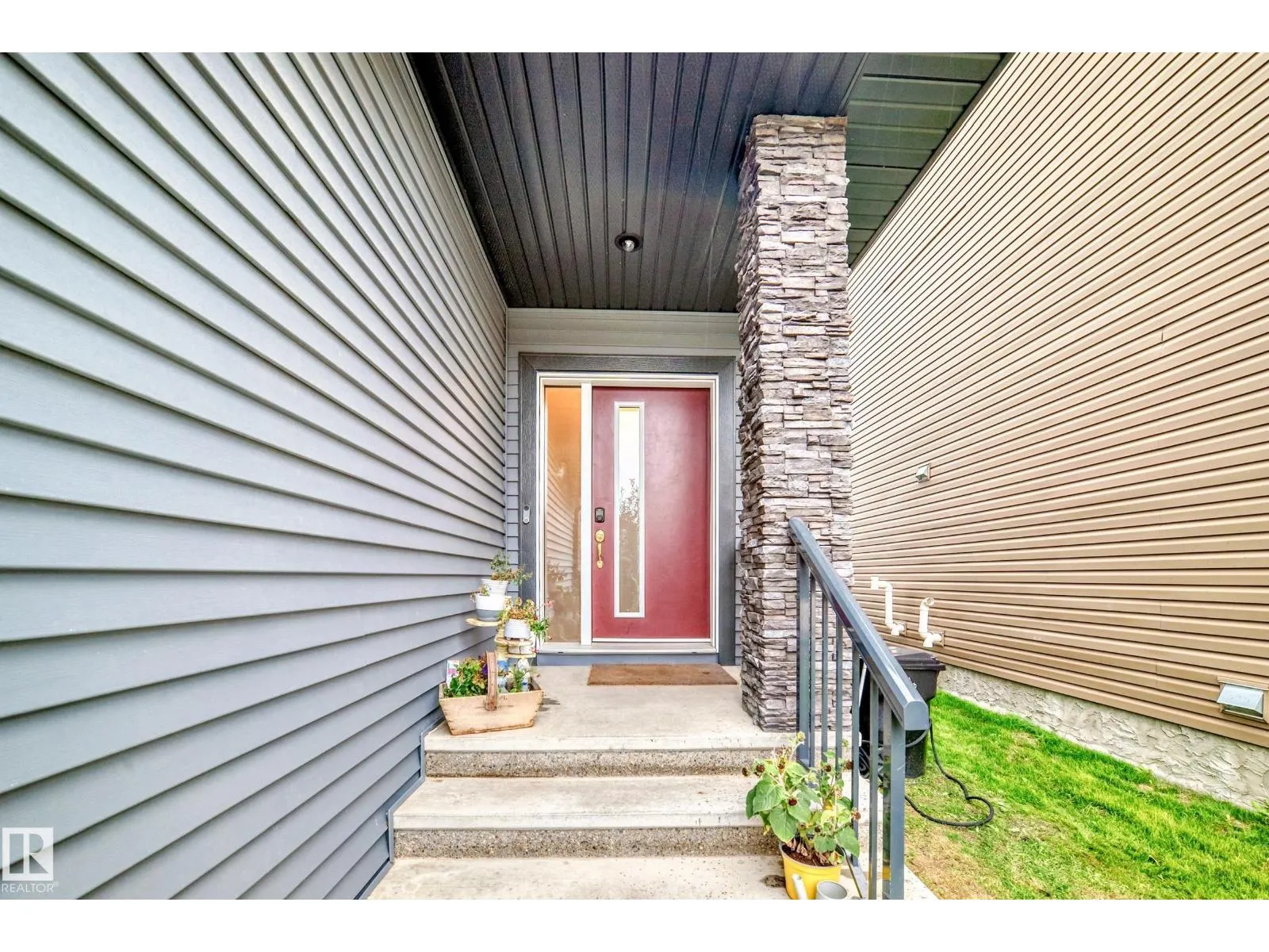 29 PETER ST