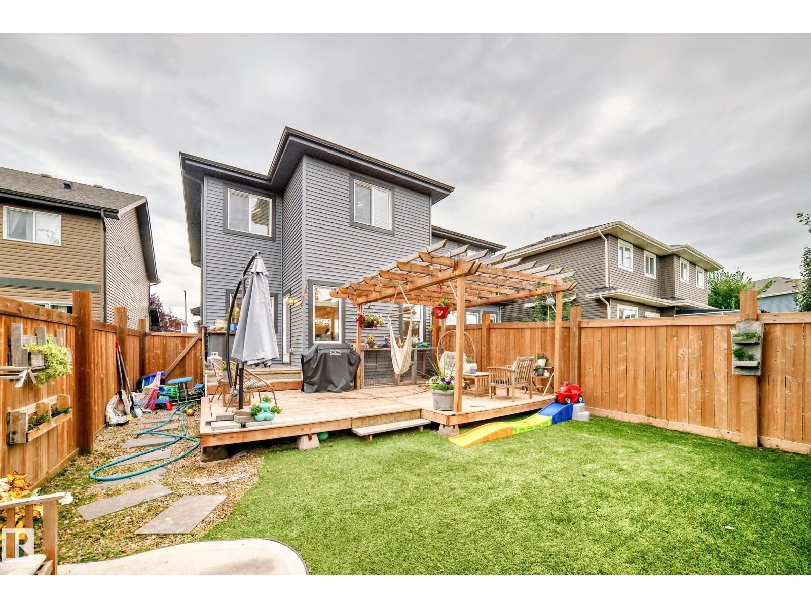 29 PETER ST