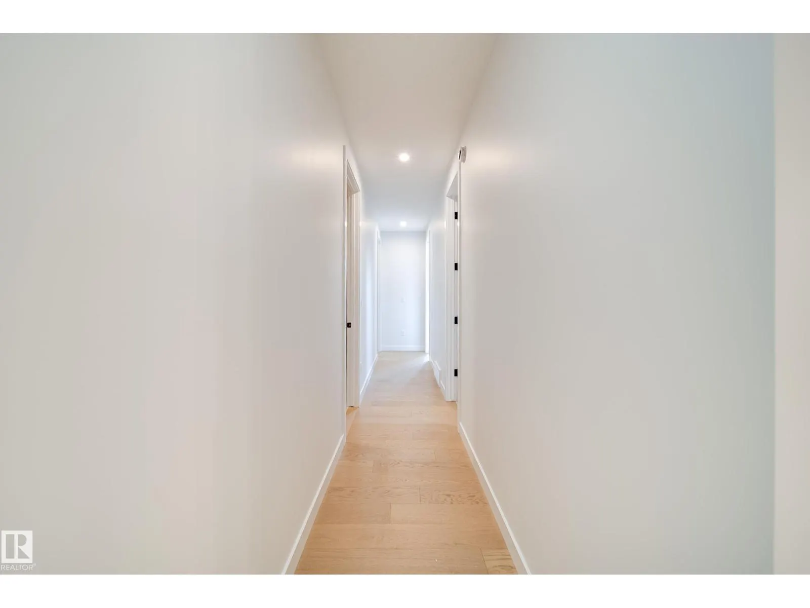 6003 111 AV NW