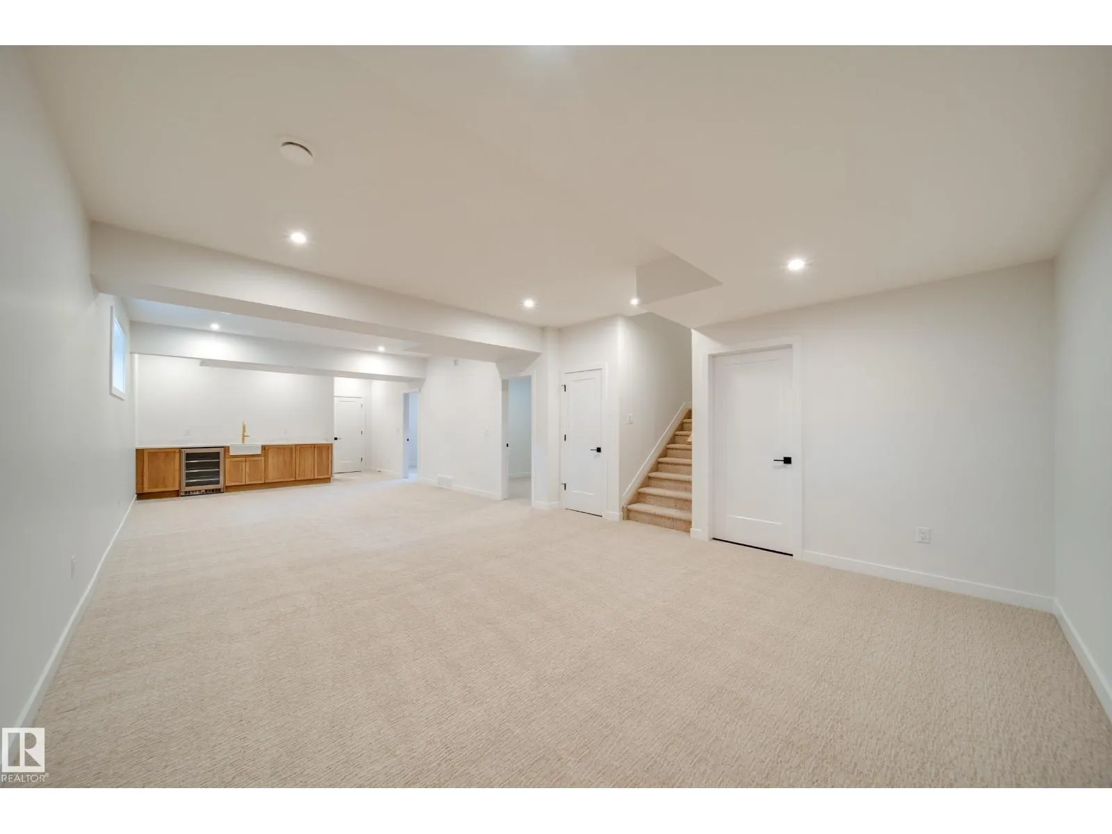 6003 111 AV NW