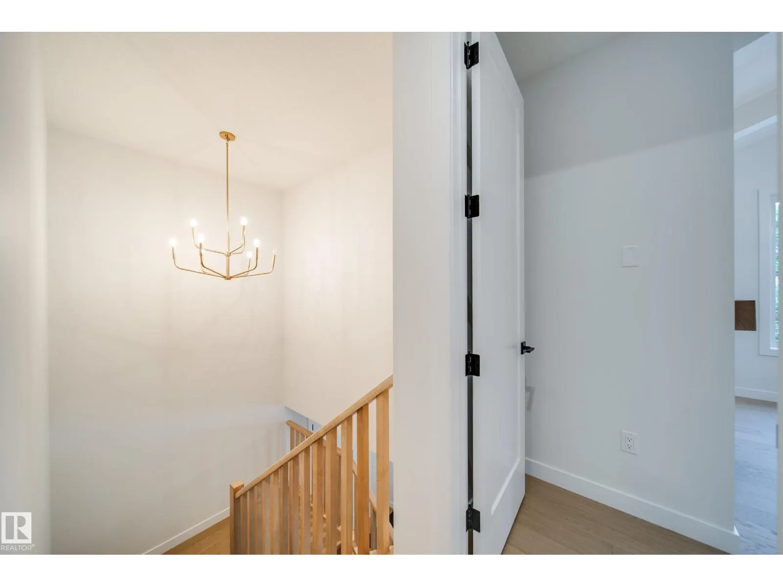 6003 111 AV NW