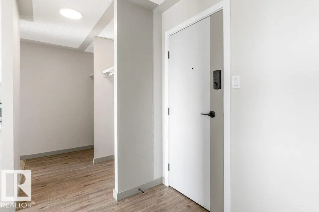 #1204 9725 106 ST NW