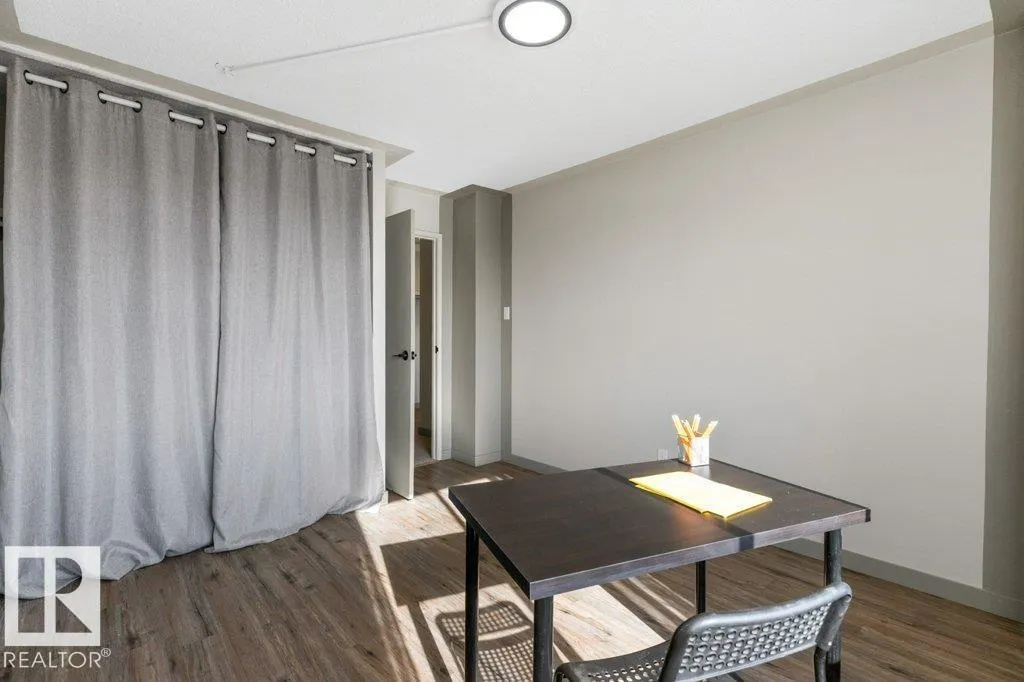 #1204 9725 106 ST NW